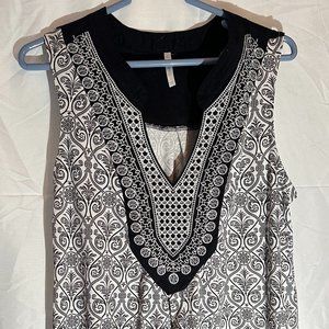 Passports Women's Top - Medium - White and Black